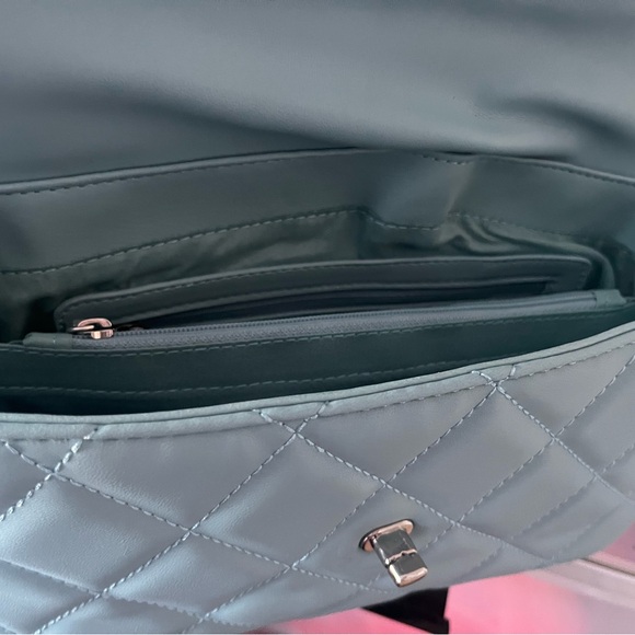 Badgley Mischka Chanel-style Quilted Blue Bag with pearl accents NWT - Picture 10 of 11